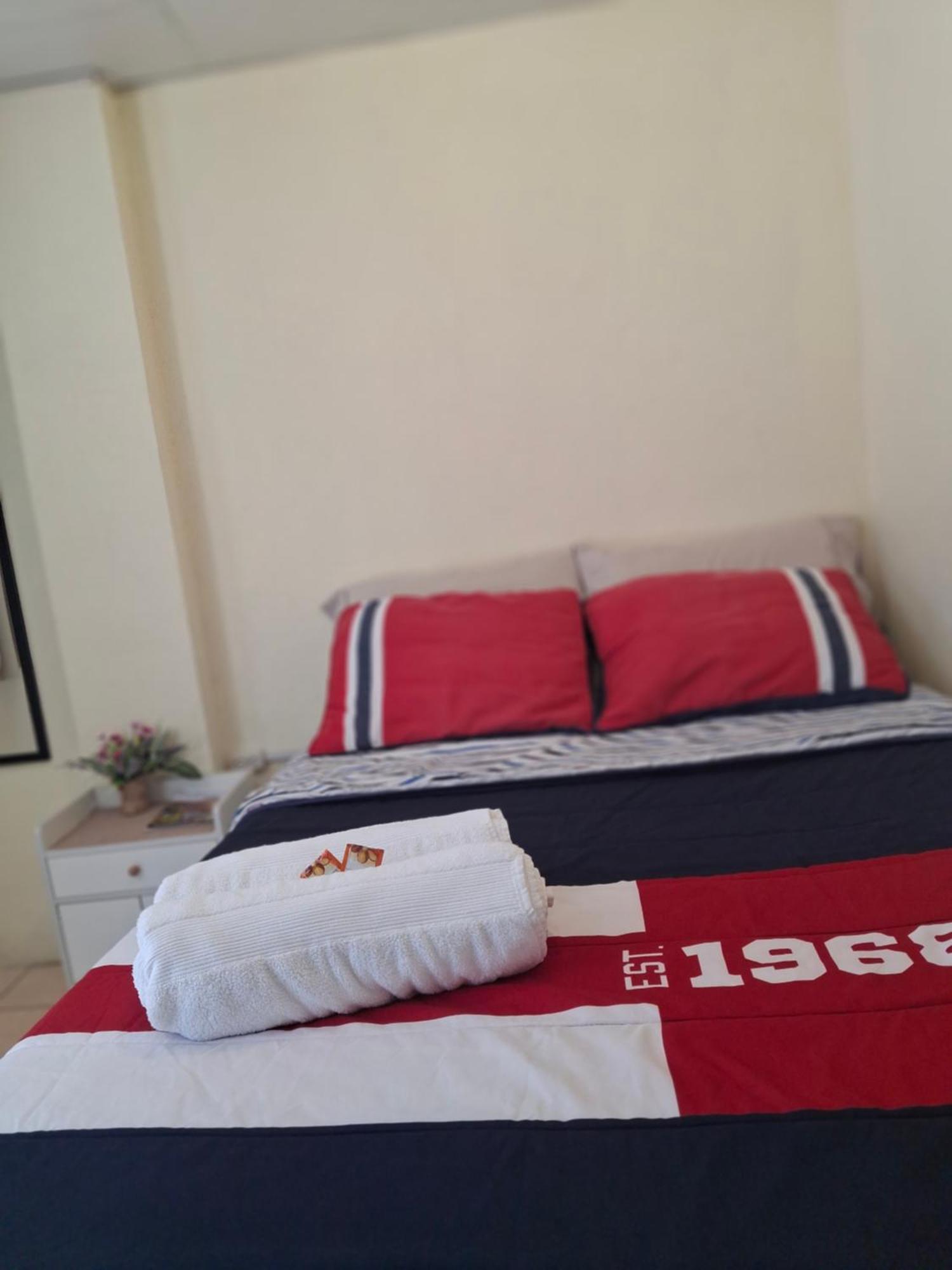 Blue Moon Hostel Antigua Esterno foto