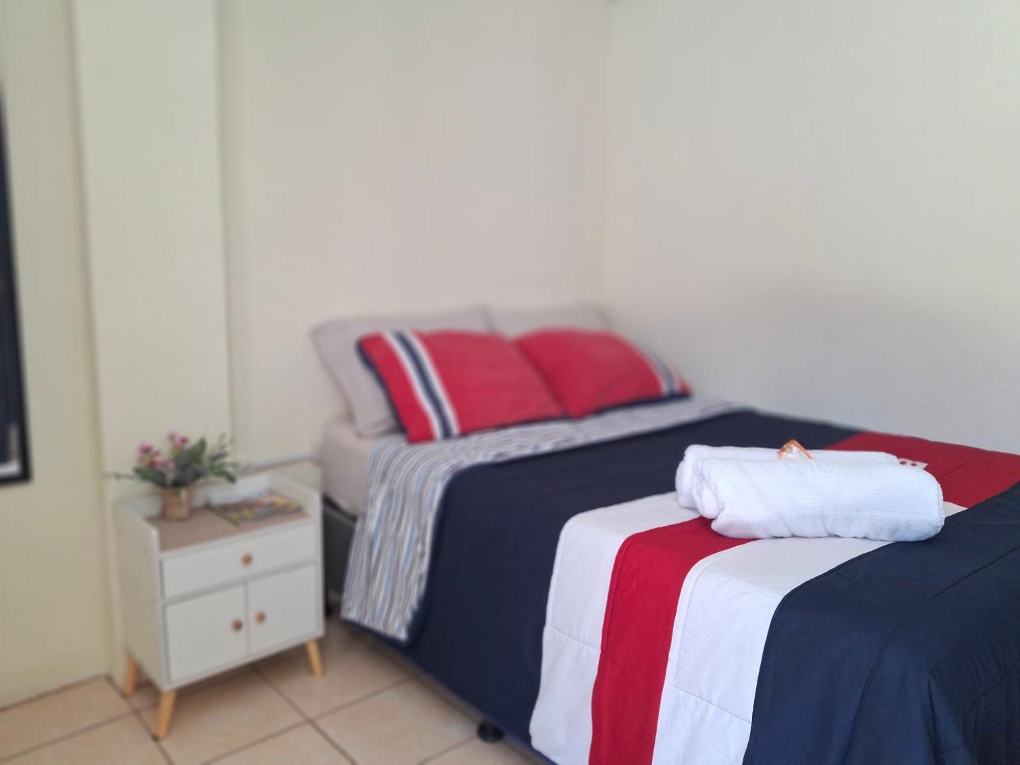 Blue Moon Hostel Antigua Esterno foto